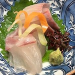 Komo Nji Kume No - お造り　鯛・ハマチ