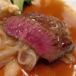 グリルフレンチ - 牛肉の照り焼きステーキ