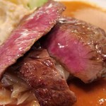 グリルフレンチ - 牛肉の照り焼きステーキ