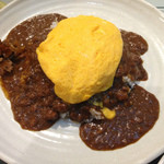 ルー・ド・メール - ドライカレー・オムレツのせ　1580円
