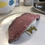 Hama Zushi - 大切り黒毛和牛319 厚切りにしたローストビーフのようでさほど美味くない