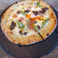 800°DEGREES ARTISAN PIZZERIA - 