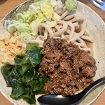 五葵 - 冷やしうどん
            肉(馬肉)トッピング
            吉田うどん