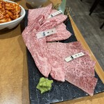 炭火焼肉 牛和鹿 - 