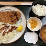 とんかつ伊勢  - 上ロースカツ定食