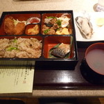 NAGOYA OYSTER BAR - 牡蠣尽くしの「牡蠣の松花堂ランチ (1100円)」