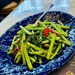 Luk Kai Thong - 空芯菜炒め