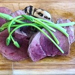 Trattoria YAMAKAWA - 県内美杉古田さんの鹿のグリル