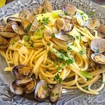Trattoria YAMAKAWA - アサリと春キャベツのスパゲッティ