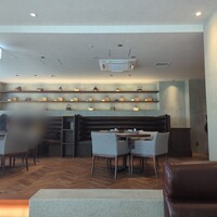 高ようじ 大宮 - モダンな店内