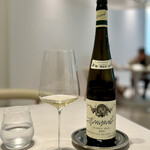 レミニセンス - シェリーの風味を付けた、リオハのワイン。
      ミネラリーでほのかに塩味も感じるので、これまた蛍烏賊のいいパートナー。