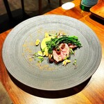 イル ネッビオ - 上質なラム肉にはどんな風味付けも似合いますね！！じゃがいもと菜の花も主役に劣らない美味しさでした(o^^o)