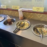 ニューホットマサラ - ビュッフェコーナーの一部