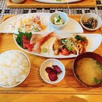 三代目ふらり寿司&お台所ふらり - コンボ定食