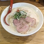 Chuuka Soba Oyakoukou - 塩の鶏白湯特製、麺大盛り