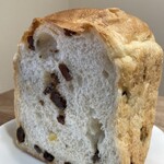 ブーランジェリー モリモリ - レーズンとオレンジピールの山食パン
