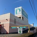 ヴェルサイユ - 駅前の大型ショッピングモール　※この中に、こちらのお店が入ってます