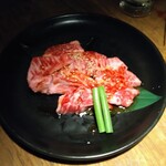 まる良炭火焼肉 - 