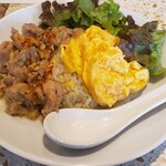 フーフー飯店 - 激ウマの「鶏納豆炒飯」