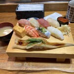 Tsukiji Hamashigezushi - 