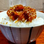 灼味噌らーめん 八堂八 - 自家製海鮮チャンジャ 400円