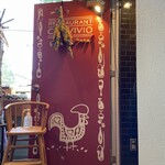 コンヴィーヴィオ - 