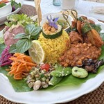 アマナ アーユルヴェーダ - タンドリーチキンのパンダンリーフ巻き