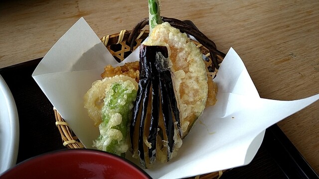 手打そば久左ェ門 - 茂吉記念館前（そば）の写真