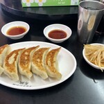 中国手打拉麺 馬賊 - 餃子