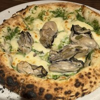 デ サリータ 渋谷 - 牡蠣（広島県産）と海苔クリームピザ