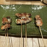 Hakata Yasai Makikushi Hyo-Gemon - 豚しそ巻き、モッツァレラピーマン豚巻き、長芋しそ豚巻き串