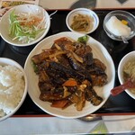 Mampuku - ナスと牡蠣のオイスター炒め定食（1.080円税込）