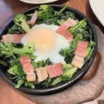 Roiyaru Hosuto - ほうれん草・ブロッコリー・卵のオーブン焼き