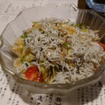 Fuji Yoshi - 水ナスとシラスのサラダ