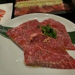 老舗精肉店直送 千種焼肉 飛騨牛の奴隷 - 