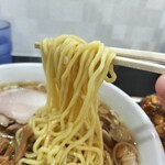 Chuuka Sobakiyoshi - 中細ストレート麺