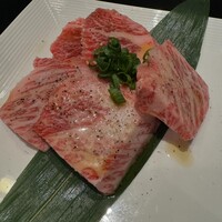 老舗精肉店直送 千種焼肉 飛騨牛の奴隷 千種店 - 