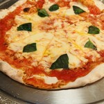 ワイン&パスタ カルタパコ - 