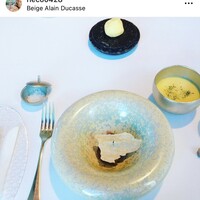 ベージュ アラン・デュカス 東京 - 