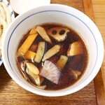 teuchiudommatsuna - 野菜鳥肉汁うどん（大）のつけ汁