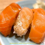 Hinasushi - サーモン３種 とろサーモン美味かった