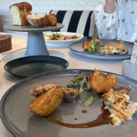 TOOTH TOOTH GARDEN RESTAURANT - 