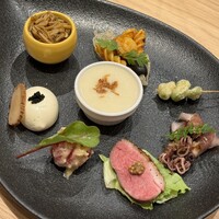 炭火とワインと純米酒 King Momo - 