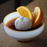 オトナリ珈琲 - コーヒーゼリーオレンジ入り（大福のせ）（600円） 