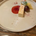 Cheese Tavern CASCINA - ベークドチーズケーキ