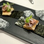 レミニセンス - パリパリの鰻に、牛肉のタルタルを乗せて。
      ここまでの３品、すべて魚介とお肉の組み合わせが違和感なくまとまっていて、いずれも美味(^^)