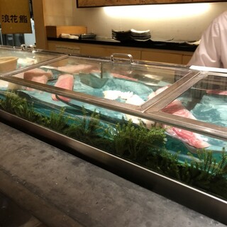 新湊 寿し処 浪花鮨_1