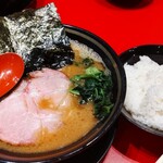 家系ラーメン 王道乃印 - 