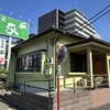 茶房平 - お店の全景。裏に広めの駐車場あり。