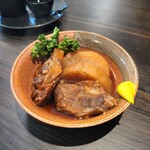 Mangetsu - 豚軟骨と大根のトロトロ煮。